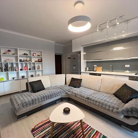 Tirana Gallery Apartment - City Center View Экстерьер фото