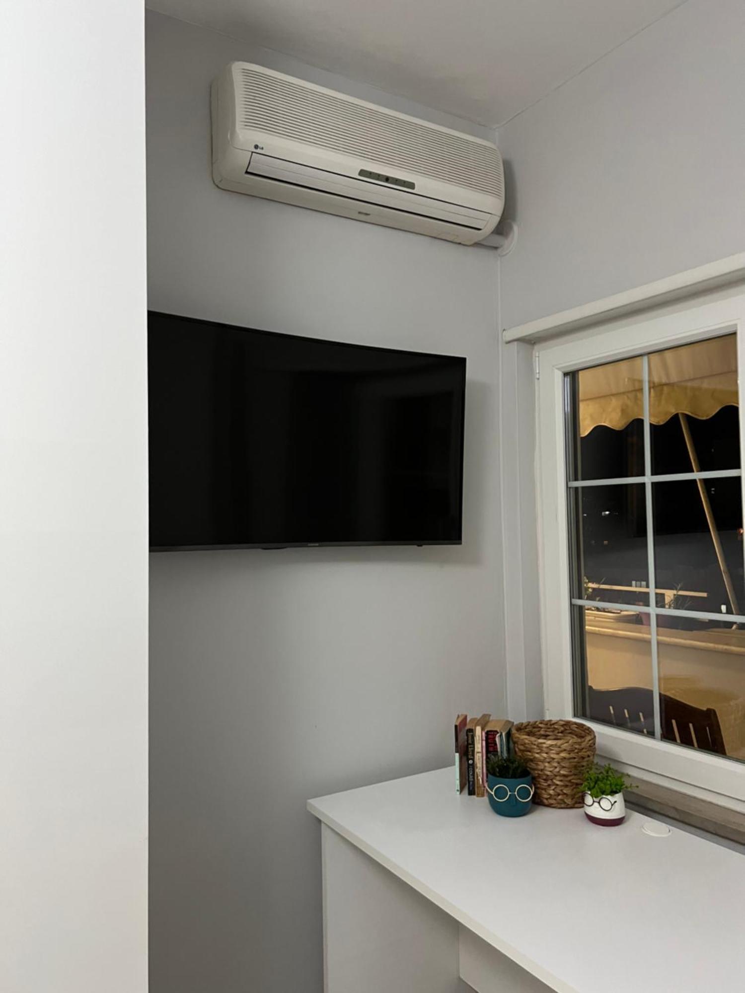 Tirana Gallery Apartment - City Center View Экстерьер фото